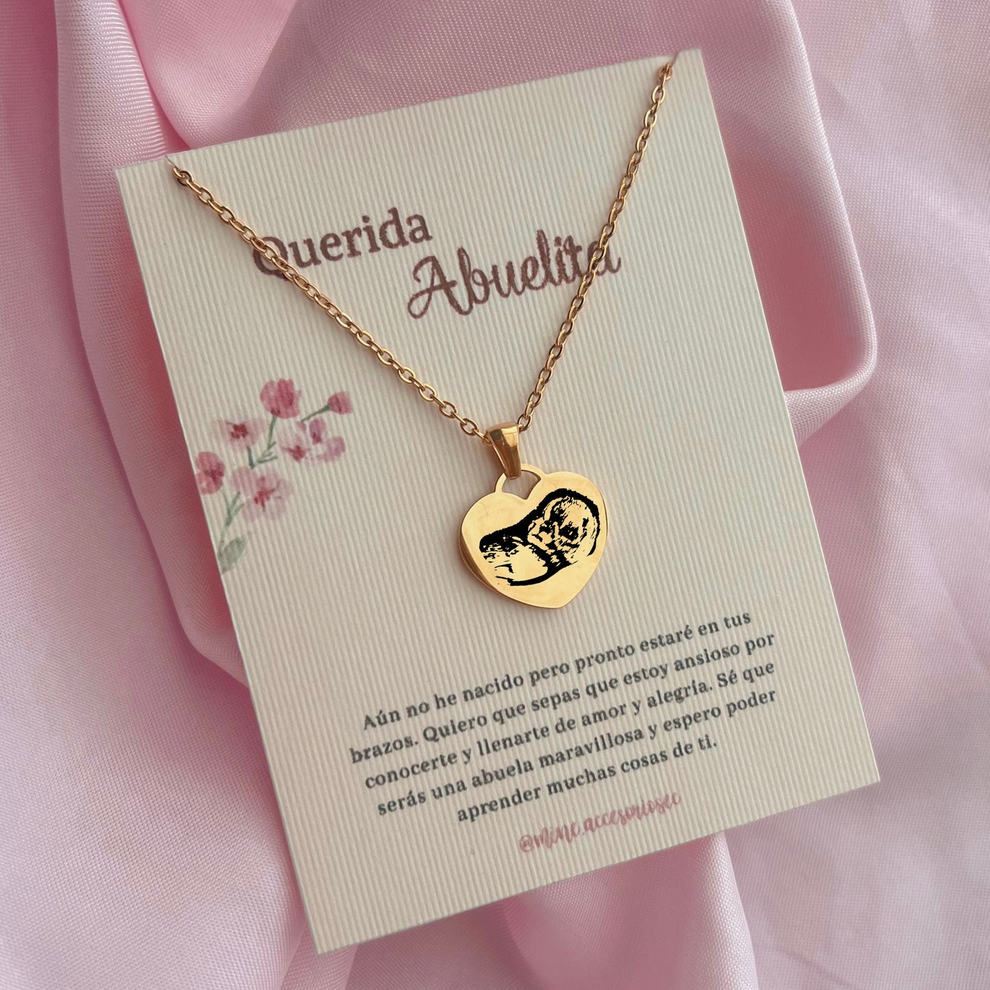 Collar en forma de corazón personalizado mediano