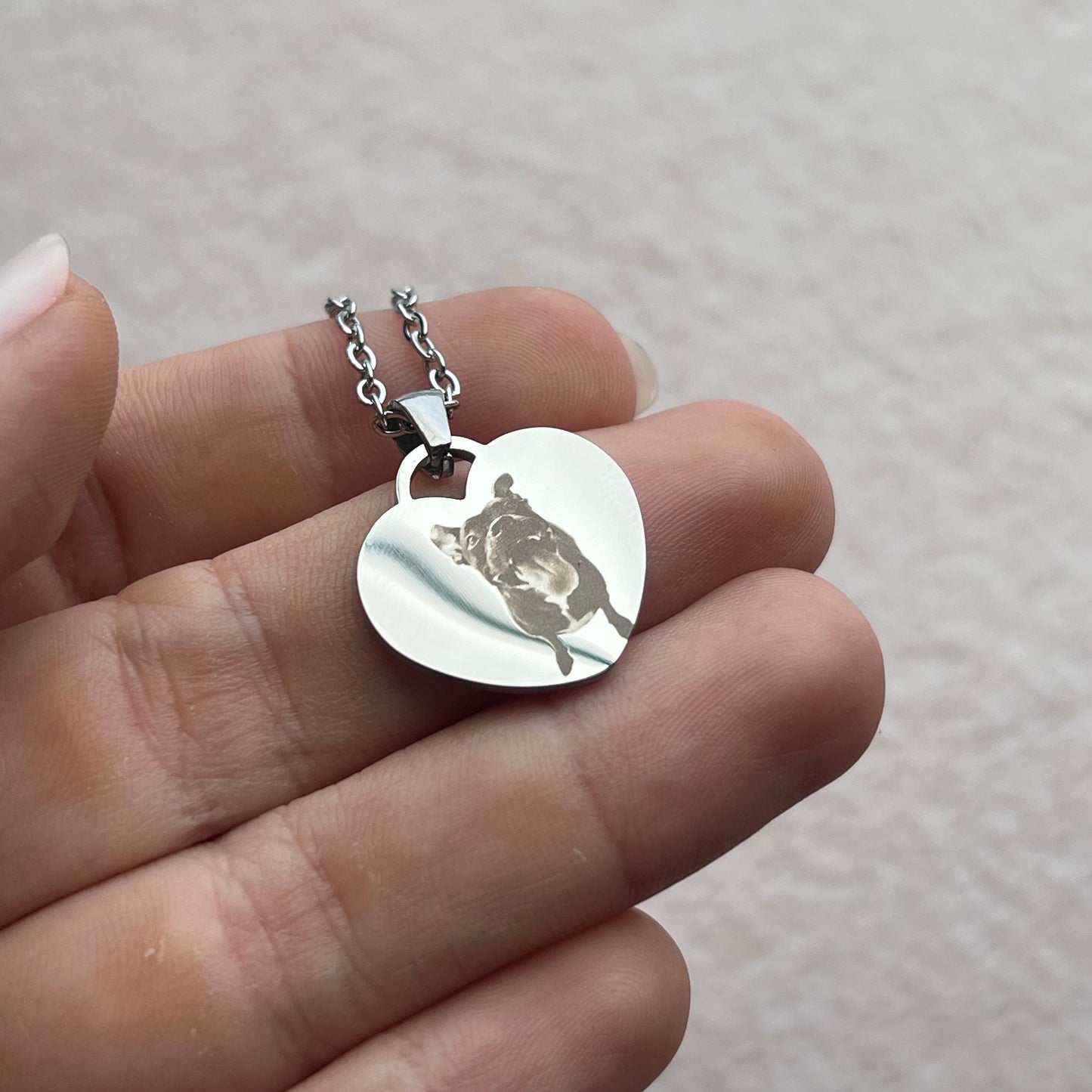 Collar en forma de corazón personalizado mediano