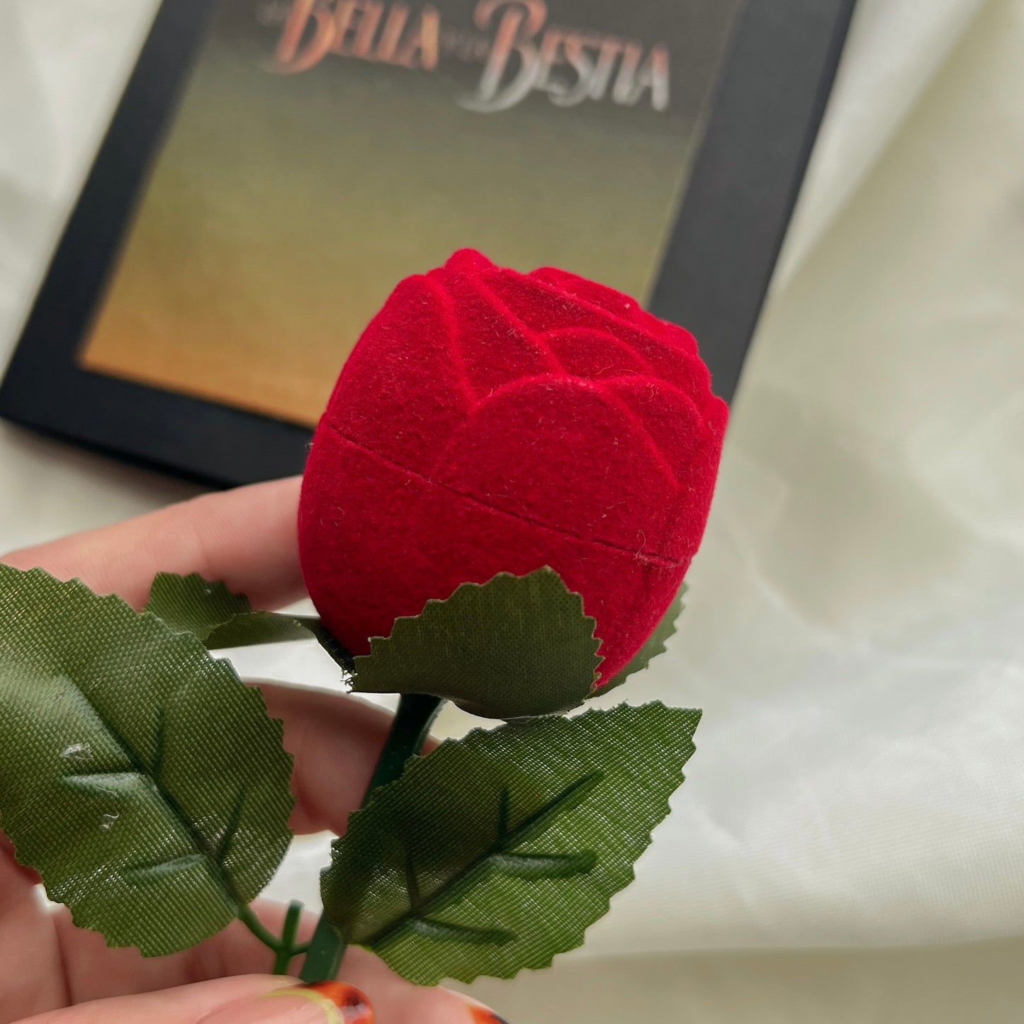 Anillo promesa bella y la bestia