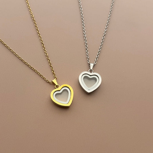 Collar de cenizas en forma de corazón