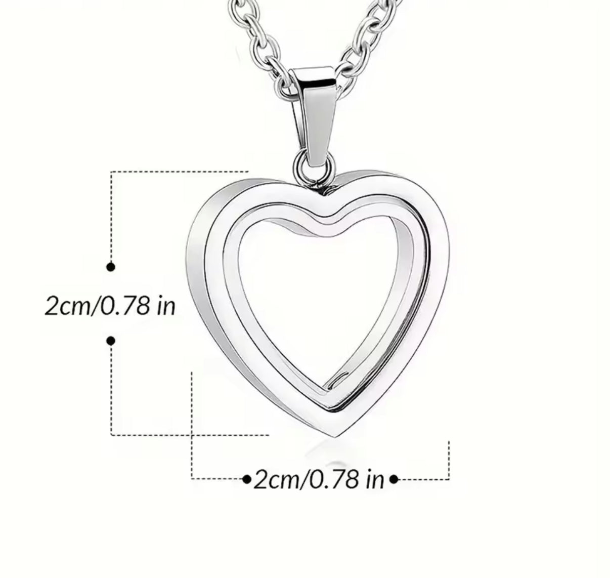 Collar de cenizas en forma de corazón
